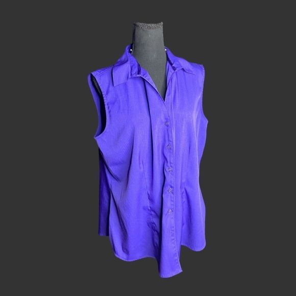 Purple Sleeveless Button Up Blouse.   Dsst-03 - Picture 4 of 8